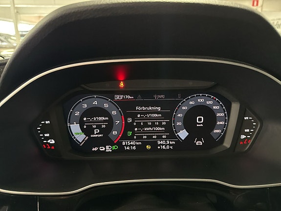 Audi Q3 28 of 30