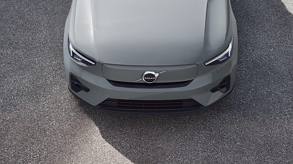 Volvo XC40 10 of 17