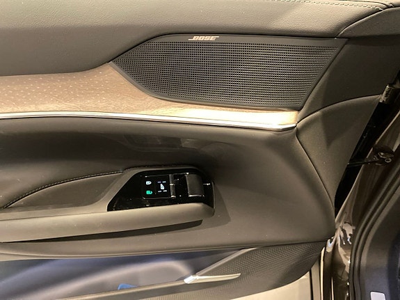 Volvo EX90 7 of 11