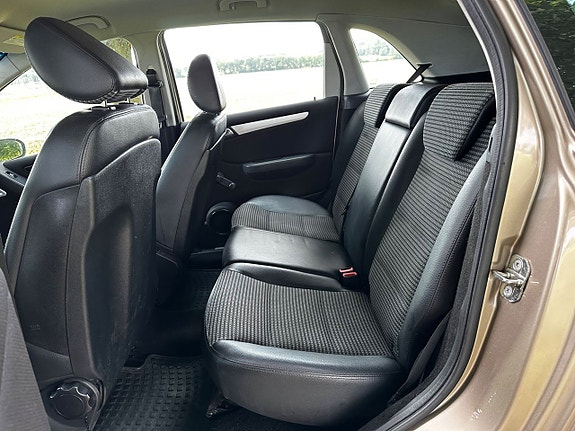 Mercedes-Benz B200 6 of 14