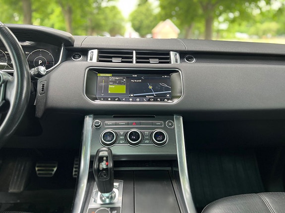 Land Rover Range Rover Sport 11 of 21