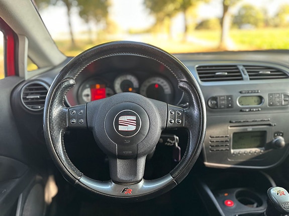 Seat Leon 9 of 16