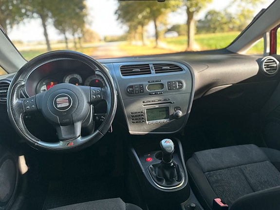 Seat Leon 10 of 16