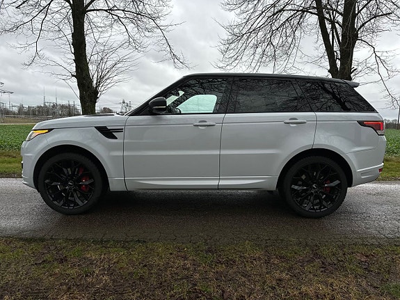 Land Rover Range Rover Sport 8 of 30