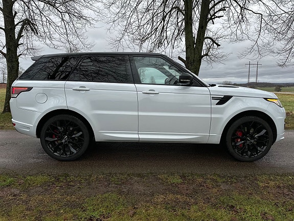 Land Rover Range Rover Sport 9 of 30