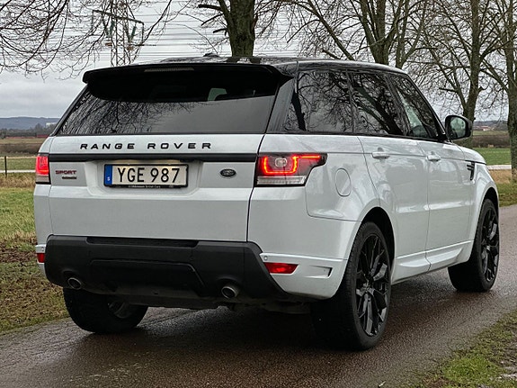 Land Rover Range Rover Sport 3 of 5