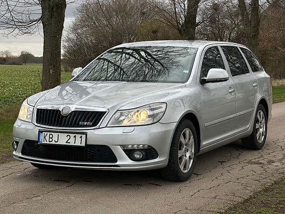 Skoda Octavia RS 2 of 5