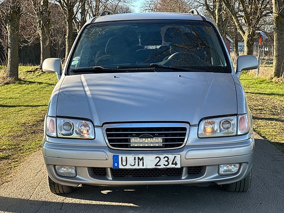 Hyundai Trajet 5 of 18