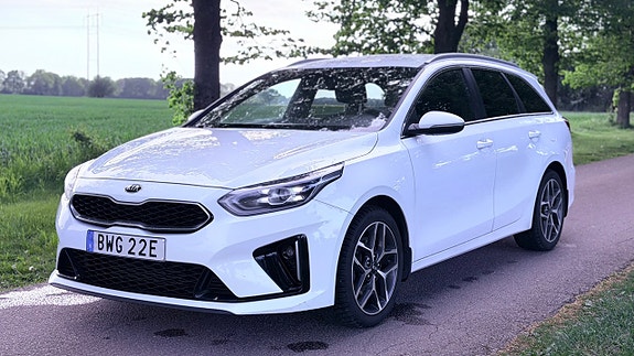 Kia Ceed 8 of 25