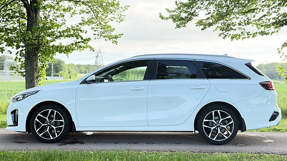 Kia Ceed 7 of 25