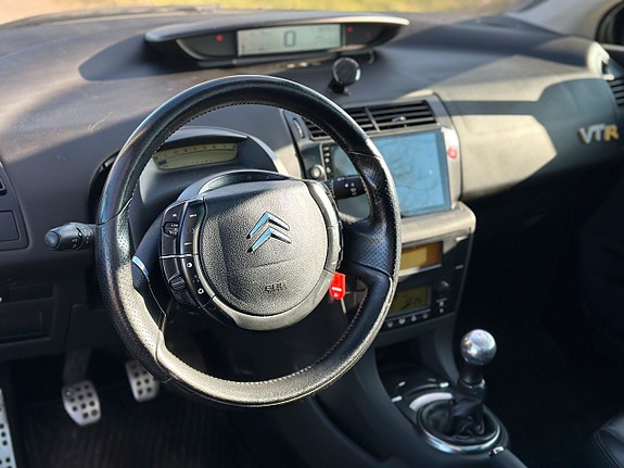 Citroen C4 14 of 21
