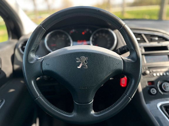Peugeot 5008 16 of 18