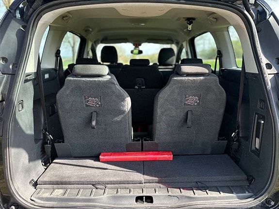 Peugeot 5008 15 of 18
