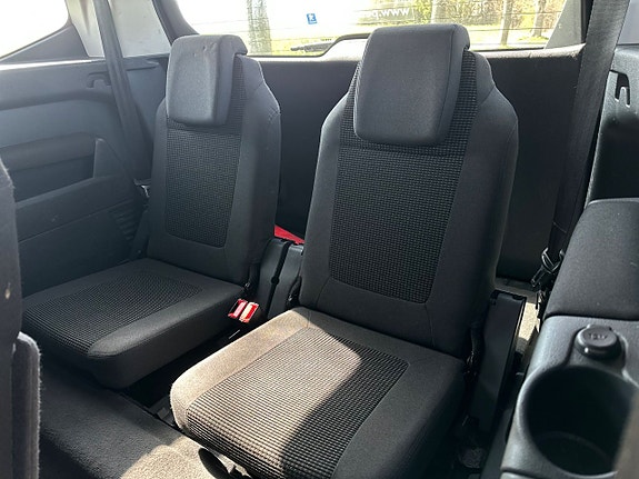 Peugeot 5008 13 of 18