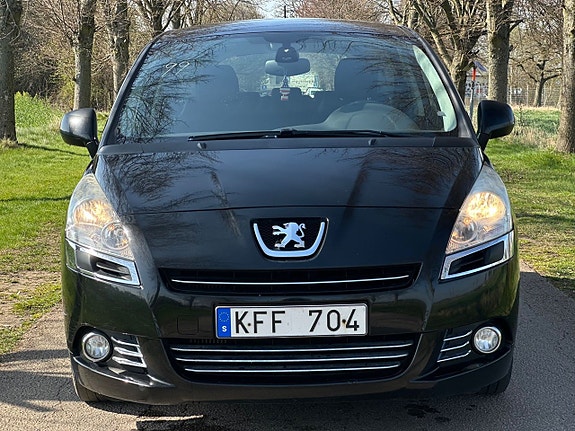 Peugeot 5008 4 of 5