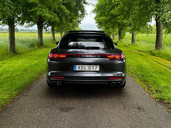 Porsche Panamera 4 6 of 22