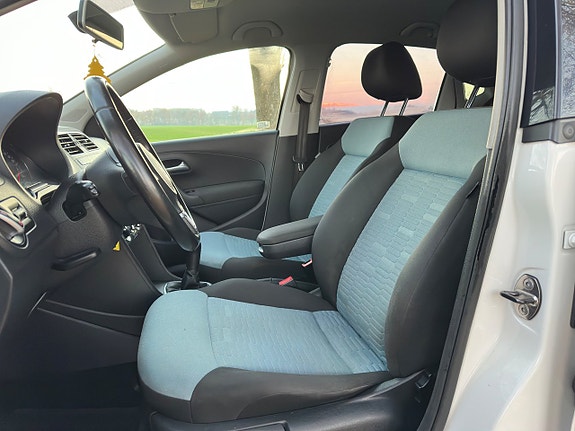 Volkswagen Polo 13 of 18