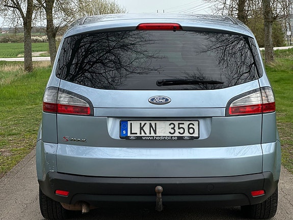Ford S-MAX 6 of 17