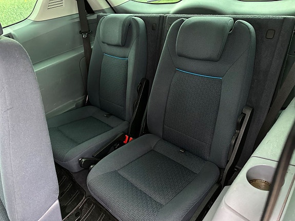 Ford S-MAX 14 of 17