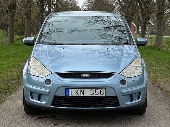 Ford S-MAX 5 of 17