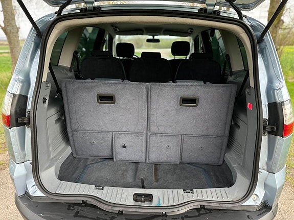 Ford S-MAX 15 of 17