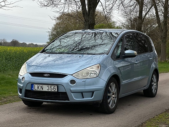 Ford S-MAX 2 of 17