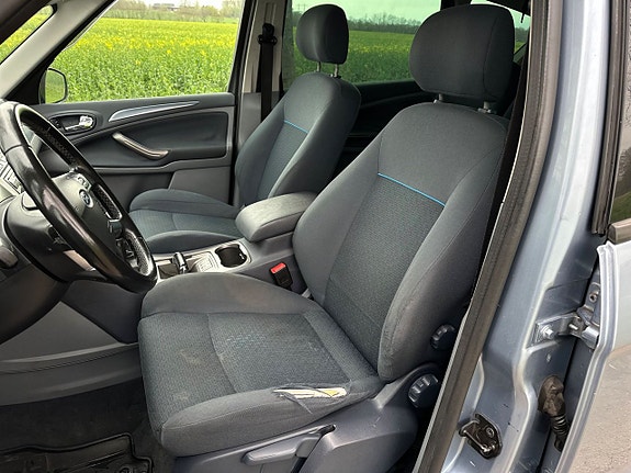 Ford S-MAX 10 of 17