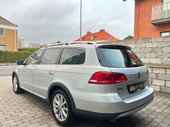 Volkswagen Passat 6 of 25