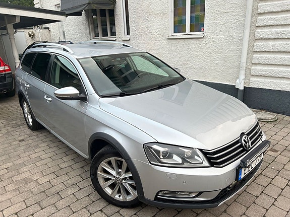 Volkswagen Passat 2 of 5