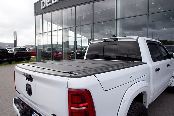 Dodge RAM 1500 8 of 19