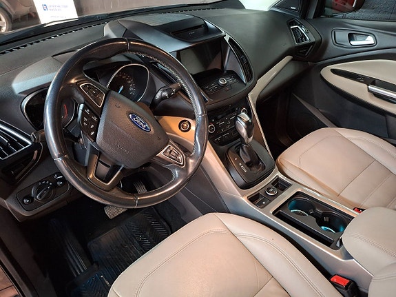 Ford Kuga 3 of 5