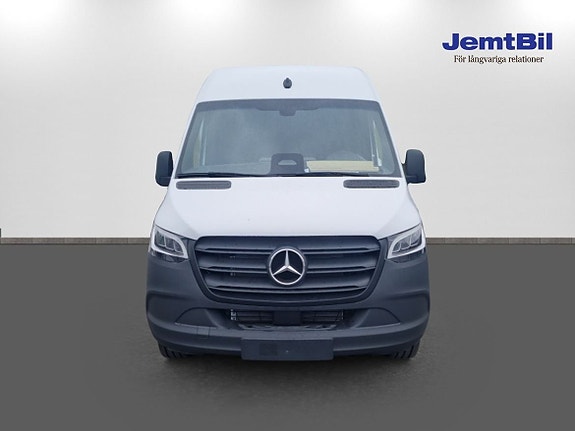 Mercedes-Benz Sprinter 208 2 of 5