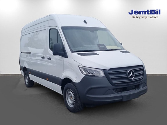 Mercedes-Benz Sprinter 208 3 of 5