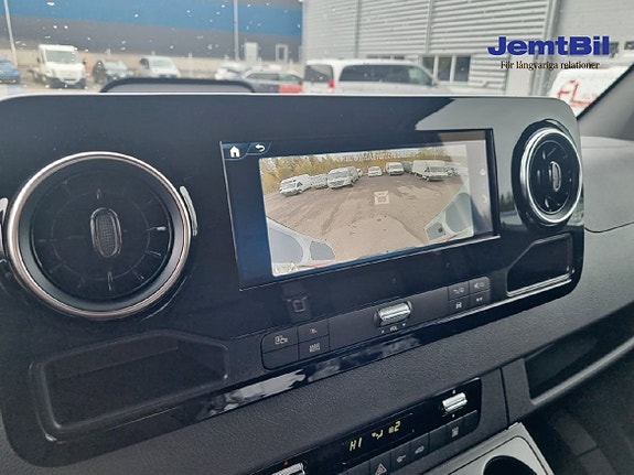 Mercedes-Benz Sprinter 208 10 of 13