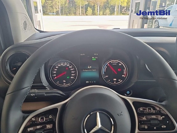 Mercedes-Benz eCitan 9 of 13