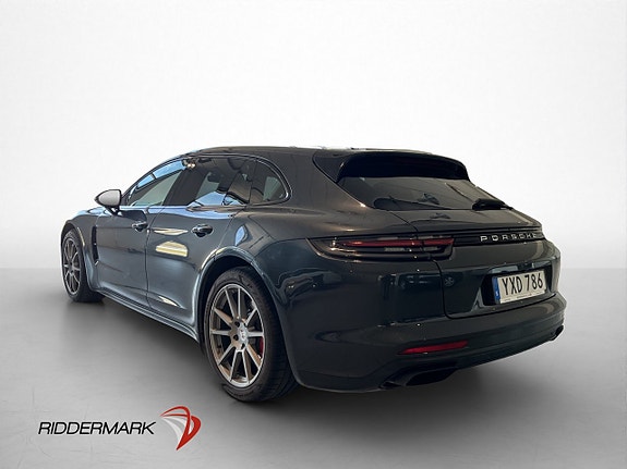 Porsche Panamera 4 5 of 5