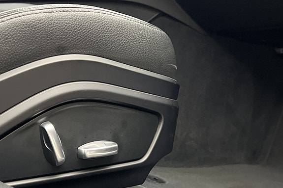 Porsche Panamera 4 19 of 30