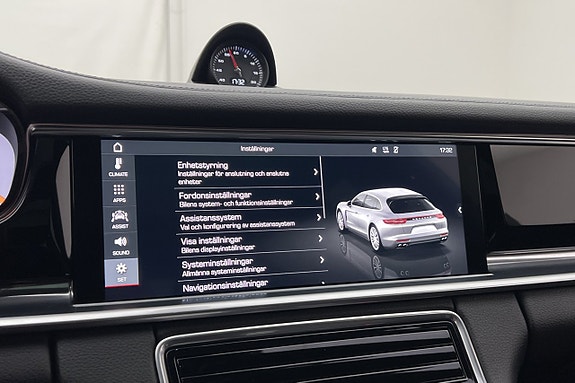 Porsche Panamera 4 30 of 30