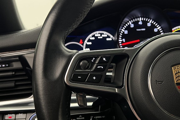 Porsche Panamera 4 21 of 30