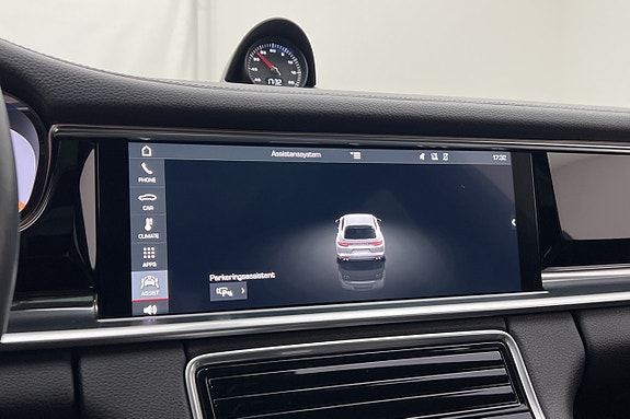 Porsche Panamera 4 29 of 30