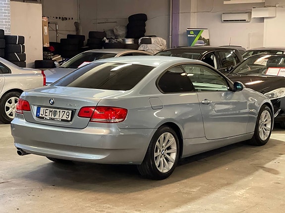 BMW 320 4 of 12