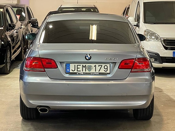 BMW 320 12 of 12