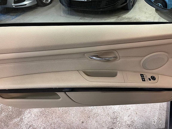BMW 320 7 of 12