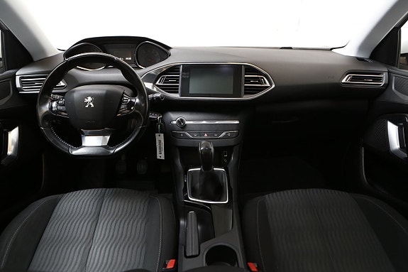 Peugeot 308 17 of 23
