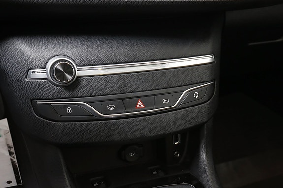 Peugeot 308 18 of 23
