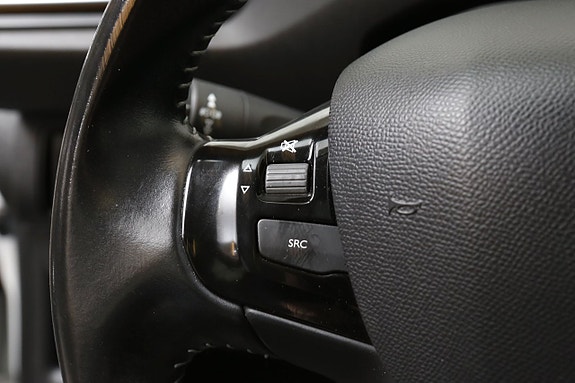 Peugeot 308 14 of 23