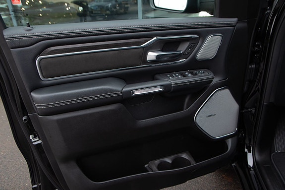 Dodge RAM 1500 12 of 22