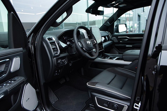 Dodge RAM 1500 9 of 22