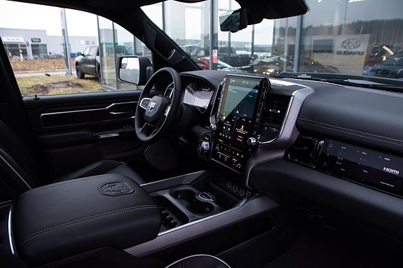 Dodge RAM 1500 17 of 18