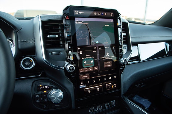 Dodge RAM 1500 11 of 16
